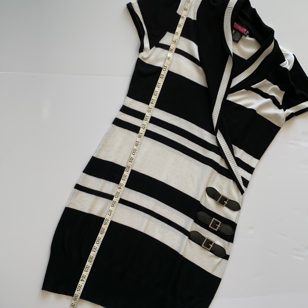 SWEATER DRESS - Picture 8 of 9